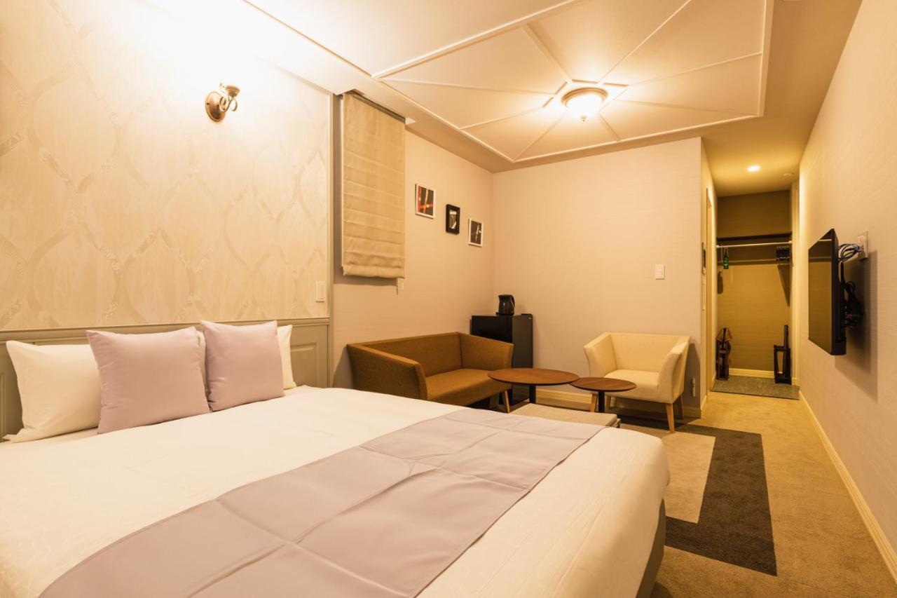 Grand Base Hakata-I Aparthotel Fukuoka  Exteriör bild